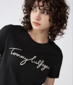 TOMMY HILFIGER ロゴクルーネックTシャツ　M 新品タグ付き