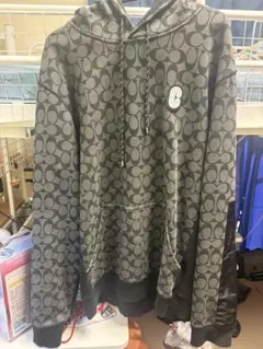 COACH ロゴ入りフード付きパーカー - メルカリ