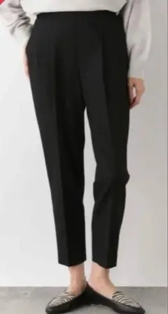 グローバルワーク　ウツクシルエットDRYテーパードパンツ　ブラック　Mサイズのサムネイル