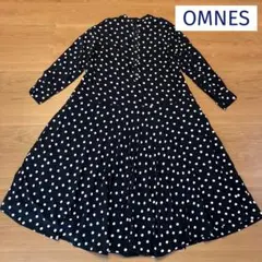 【美品】OMNES レーヨンバンドカラー裾フレアワンピース 水玉　ドットワンピ