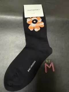 新品marimekkoマリメッコウニッコ柄レディースソックスブラック靴下のサムネイル