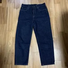 UNIQLO ダークブルー ストレートデニム 24