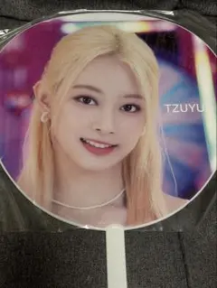 TWICE TZUYU うちわ