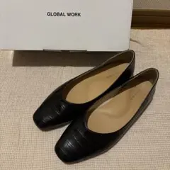 GLOBAL WORK クロコダイル型押しパンプス ブラック24.0〜24.5のサムネイル
