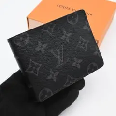 ルイヴィトン モノグラム エクリプス ミュルティプル 二つ折り財布 ブラックのサムネイル