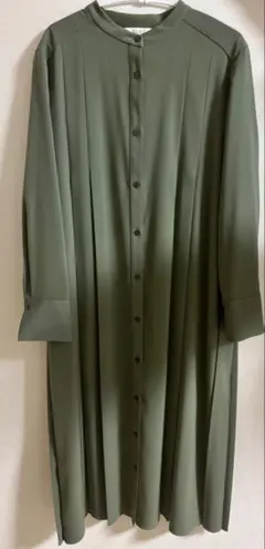 バックプリーツ ロングワンピース