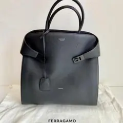 Salvatore Ferragamo フェラガモ HUG トートバッグ 美品のサムネイル