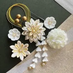 卒業式　袴　髪飾り　つまみ細工　#147　白×金　成人式　結婚式　和装　洋装