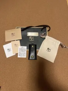 イルビゾンテ 黒 牛革 キーケース