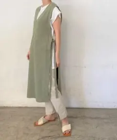 【LOWRYS FARM】オリーブグリーン Vネック ノースリーブ チュニック