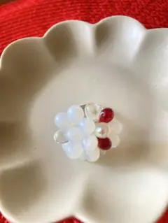 フラワーデザイン ビーズリング　ハンドメイド