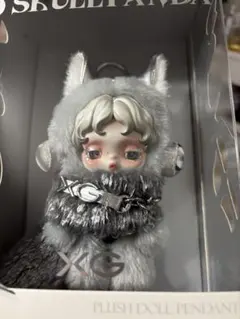 POPMART SKULLPANDA XGコラボぬいぐるみペンダント