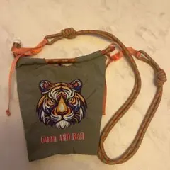 値下げトラ刺繍 ショルダーバッグ