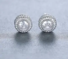 残りわずか！シルバージルコニアピアススタッド両耳用　アバランチスワロフスキー風