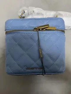 CHARLES & KEITH Nezu ネズ キルトボクシーバッグ