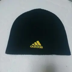 アディダスのキャップ