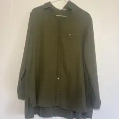 バックプリーツ シャツ