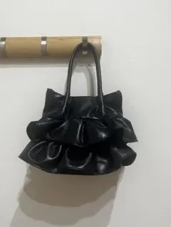 ロデスコ　フリルショルダーハンドバッグ　ブラック