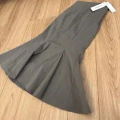 新品　タグ付き　リリーブラウン　マーメイドスカート　ロング