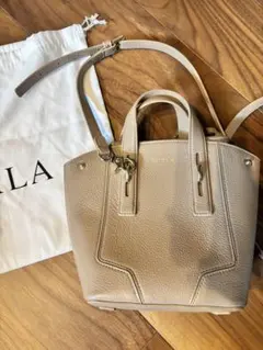 FURLA 2way ショルダーバッグ ベージュのサムネイル