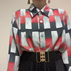 グレー レッド系 タイル柄 昭和レトロ 個性的 古着 長袖 派手 柄シャツ