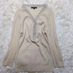 【23区】 リブニット 40 ウール100% Vネック ラメ アイボリー 長袖のサムネイル