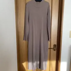 くう様専用〕INDIVI ロングニットワンピース 38 ベージュ