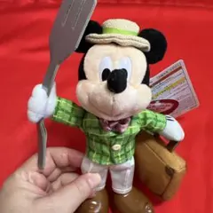 お値下げディズニーシーフードアンドワインミッキーマウスぬいぐるみバッジ☆