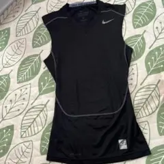 Nike Pro Combat タンクトップ トレーニングウェア　ノースリーブ