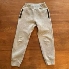 ユニクロ　ウルトラストレッチドライスウェットパンツ　グレー　120