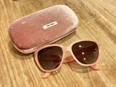 Item thumbnail for item 4f3c1e11-3ba5-4d75-9acf-b0cf0c81a9be