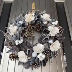 ナチュラルデザインのクリスマスリース