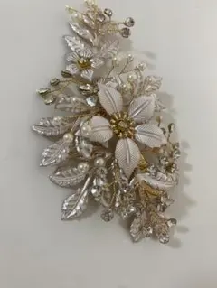 《ウェディングヘッドドレス》花と葉のデザイン/シルバー×ゴールド