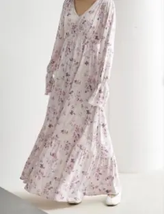 花柄ロングワンピース 長袖 Vネック