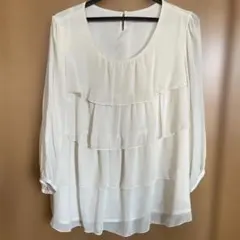 ⭐︎フォーマル　フリルブラウス⭐︎ アイボリー7分袖 3L