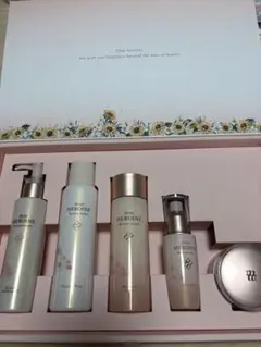 Re.muse 【数量限定】セット箱付き基礎化粧品フルセット 勝友美 基礎化粧品セット｜dear HEROINEの口コミ - 「うっす！」でおなじみ