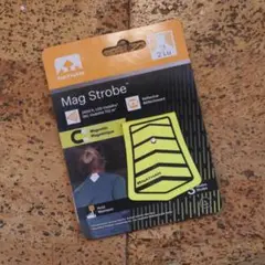ネイサン　NATHAN Mag Strobe イエロー　ランニング　安全　ライト