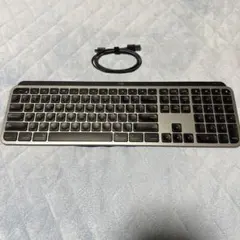 Item thumbnail for item 3d9fe8d6-8dd8-41a2-95b6-743179c7da18