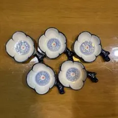 【有田焼雅峰窯】　染付梅花枝(小枝風)の箸置き付き豆皿のサムネイル