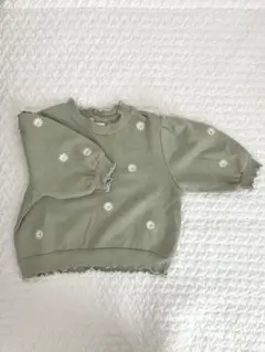 バースデイ【mamaraku 】花柄刺繍トレーナー 90 オリーブグリーン