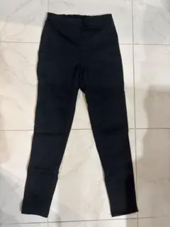 GU ブラック スキニーパンツ Sサイズ