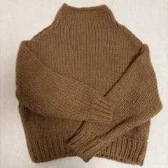 ブラウン ハイネック ニットセーター　美品