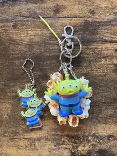 リトルグリーンメン ポップコーン キーホルダー ディズニー　アクリルキーホルダー