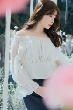 おみこ　herlipto ブラウス Manon Pleated Peplum Top（シャツ/ブラウス）｜Her lip to（ハー