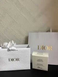 ディオール クレーム アブリコ ネイルクリーム