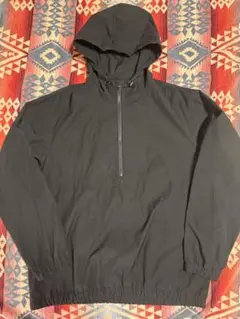 GU ジーユー　ナイロンパーカー　ナイロンジャケット