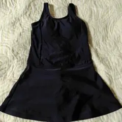 ワンピース水着　紺色　130cm