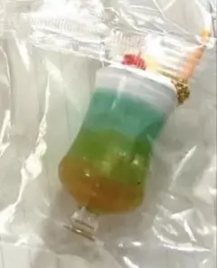 ガチャ　カラフルクリームソーダ