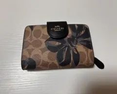 COACH 2つ折り 財布 リボン柄