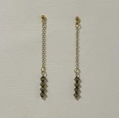 #68ハンドメイド♡スワロフスキービーズのイヤリングorピアス